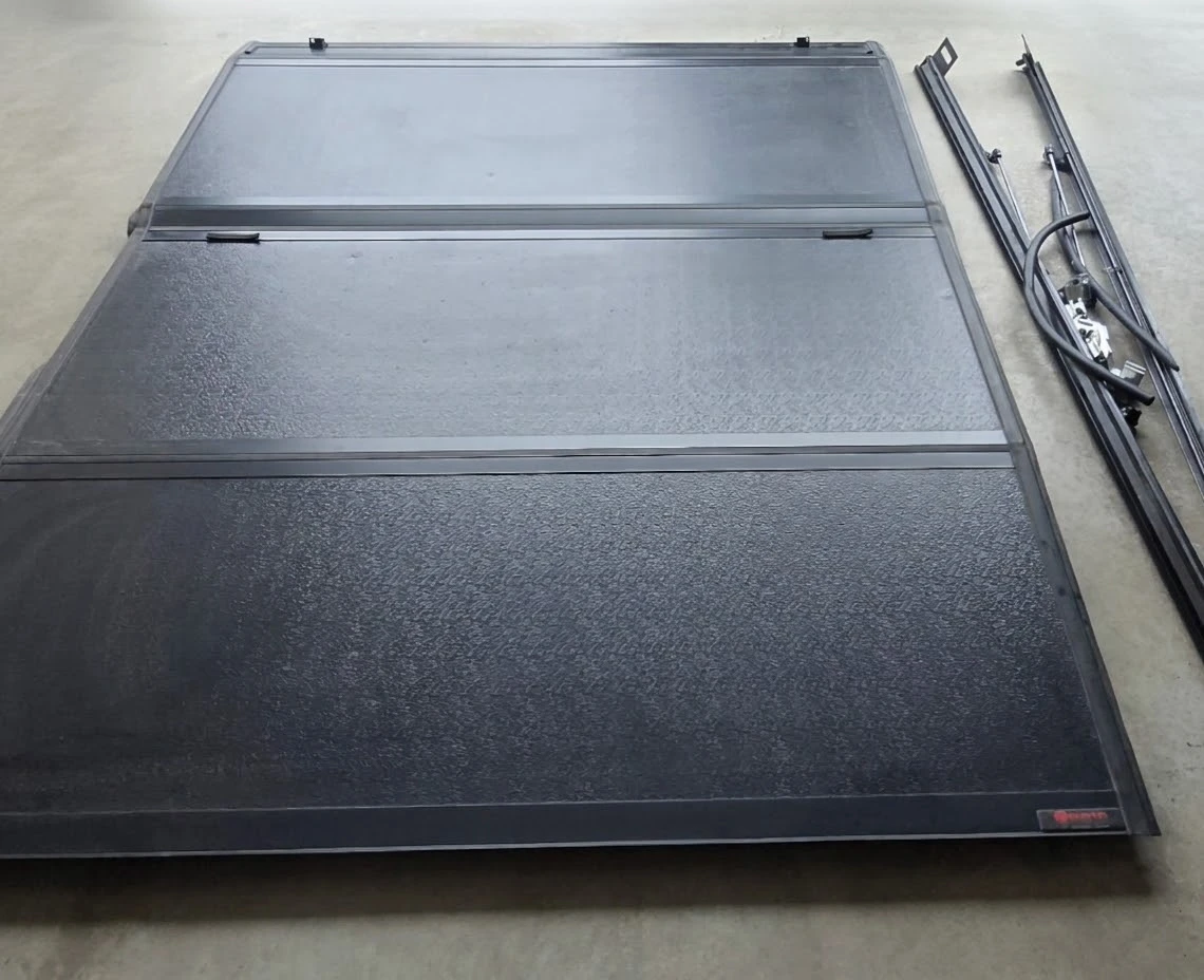 BakFlip Tri-Fold Tonneau Cover
