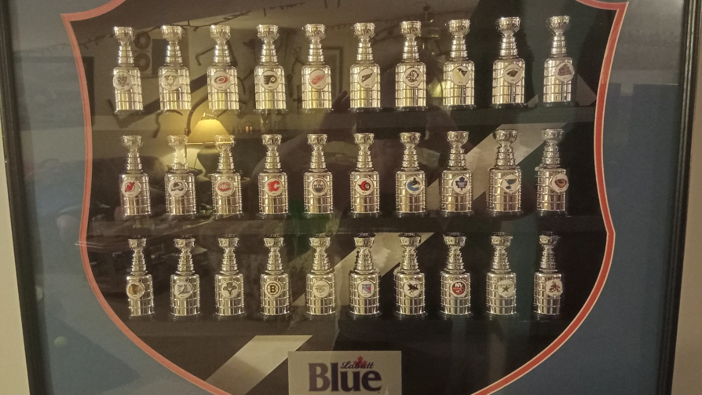Labatt Blue NHL Team Mini Stanley Cup Collection - photo 2