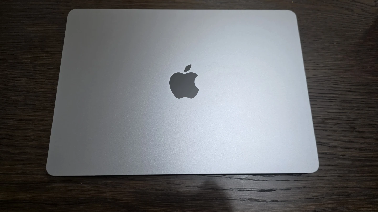 Apple MacBook Air M2 2022 13.6-inch - photo 2