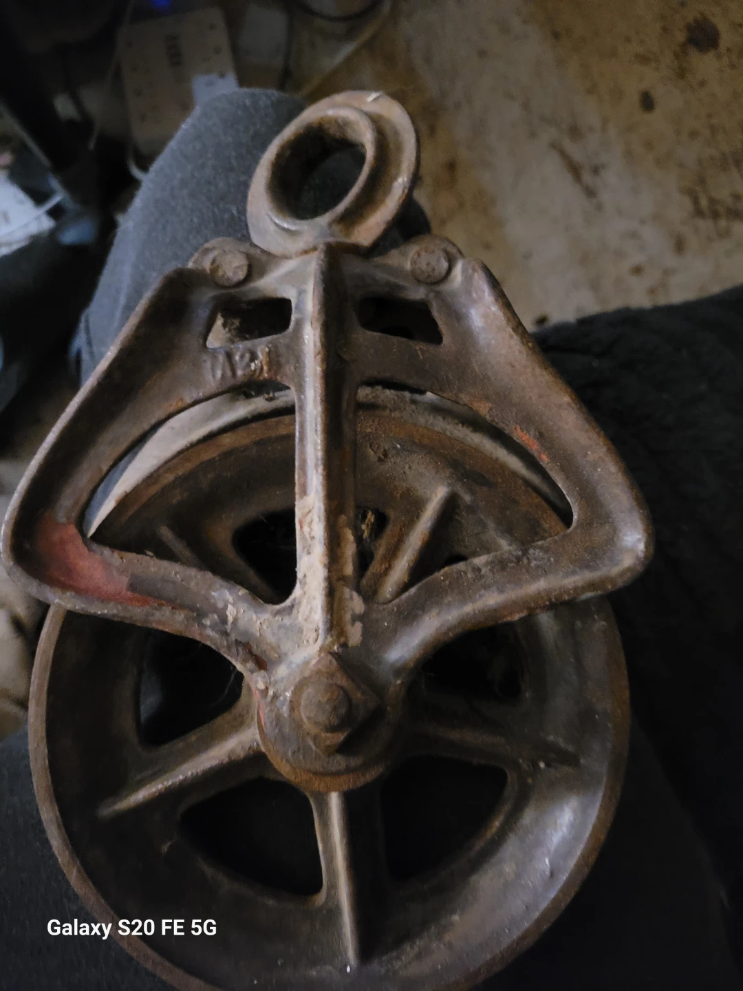 Vintage Cast Iron Pulley - photo 2