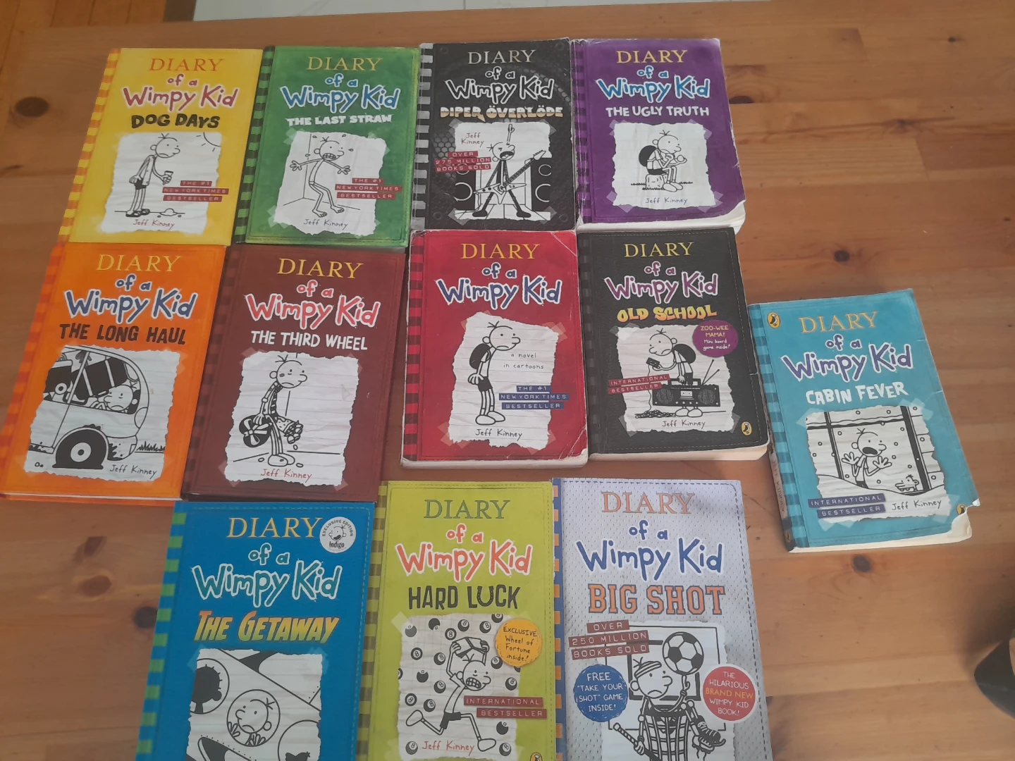 Set of 12 Diary of a Wimpy Kid Books