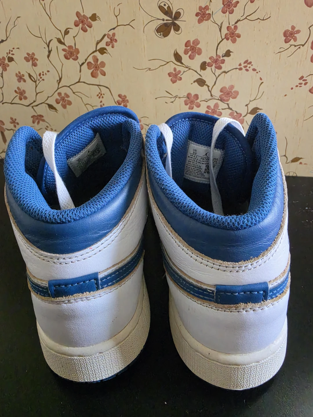 Air Jordan 1 Mid size5Y - photo 5