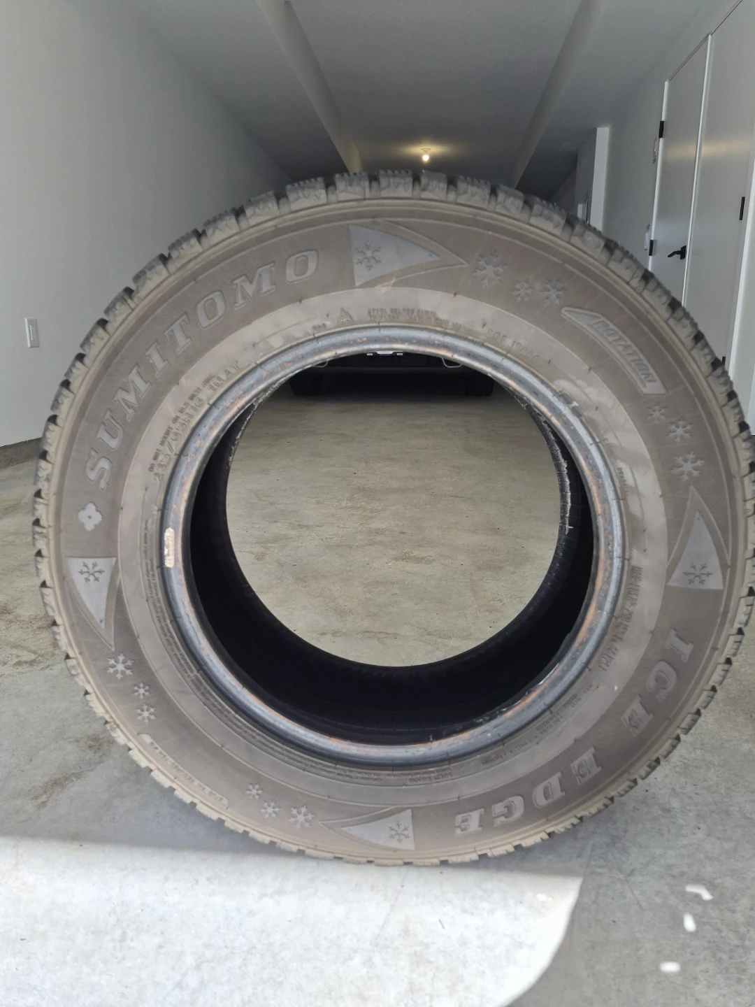 Sumitomo Ice Edge winter tires. - photo 3