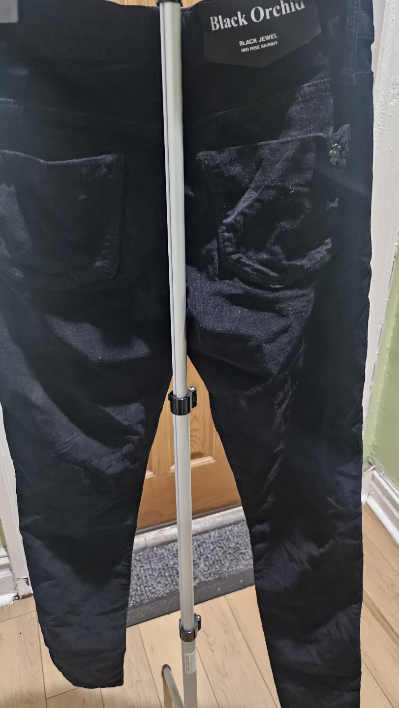 Black Orchid Black Jewel Mid Rise Skinny Jeans - photo 3