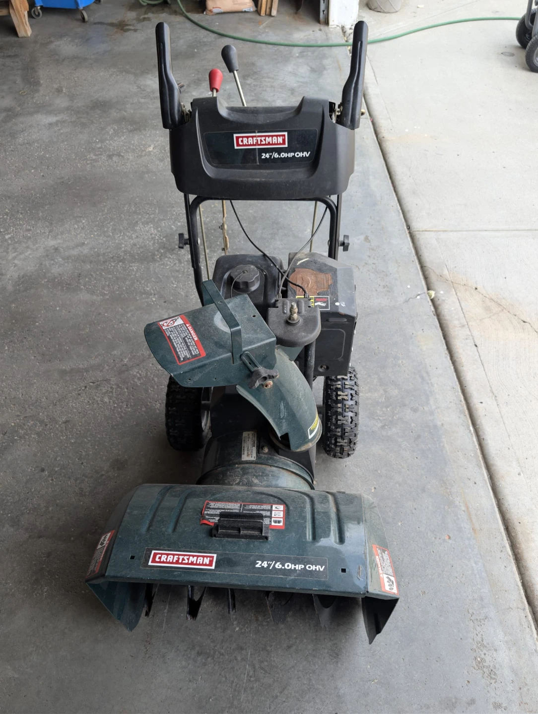Craftsman 24" 6.0 HP with electric start - photo 3