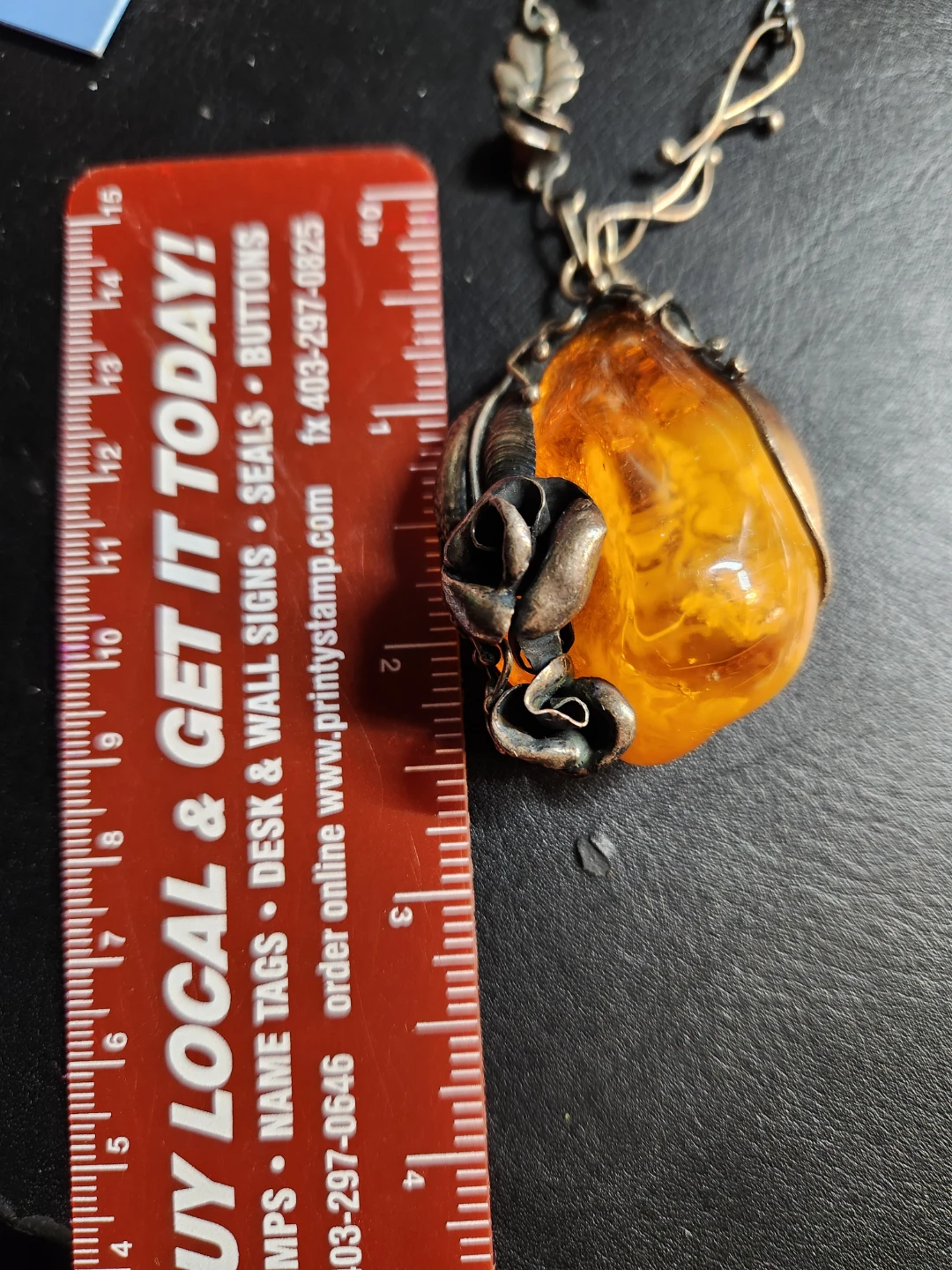 Amber Pendant Necklace with Silver Floral Detail - photo 2
