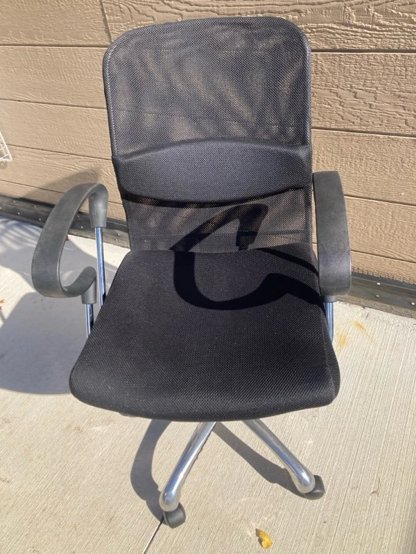 Black Mesh Office Chair