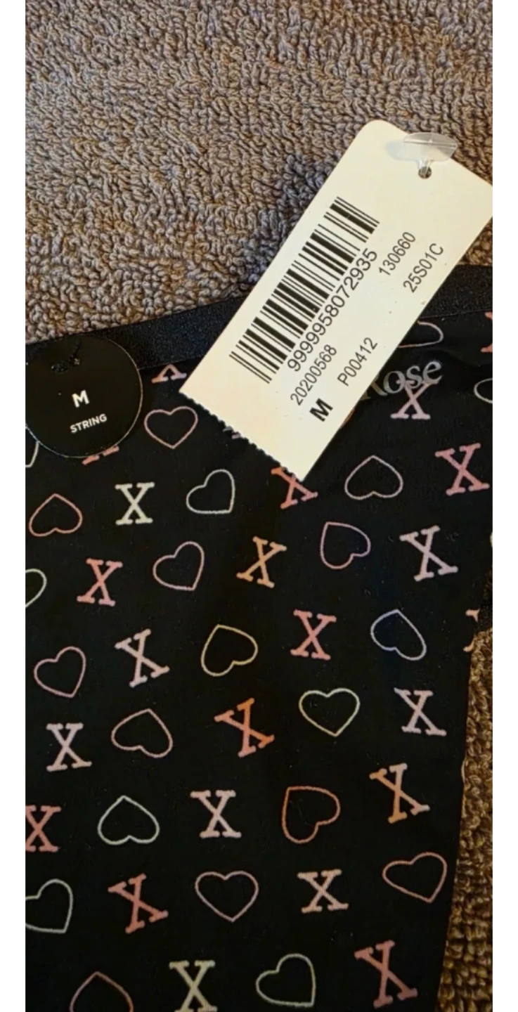 Victoria's Secret heart pattern thong size M - photo 3
