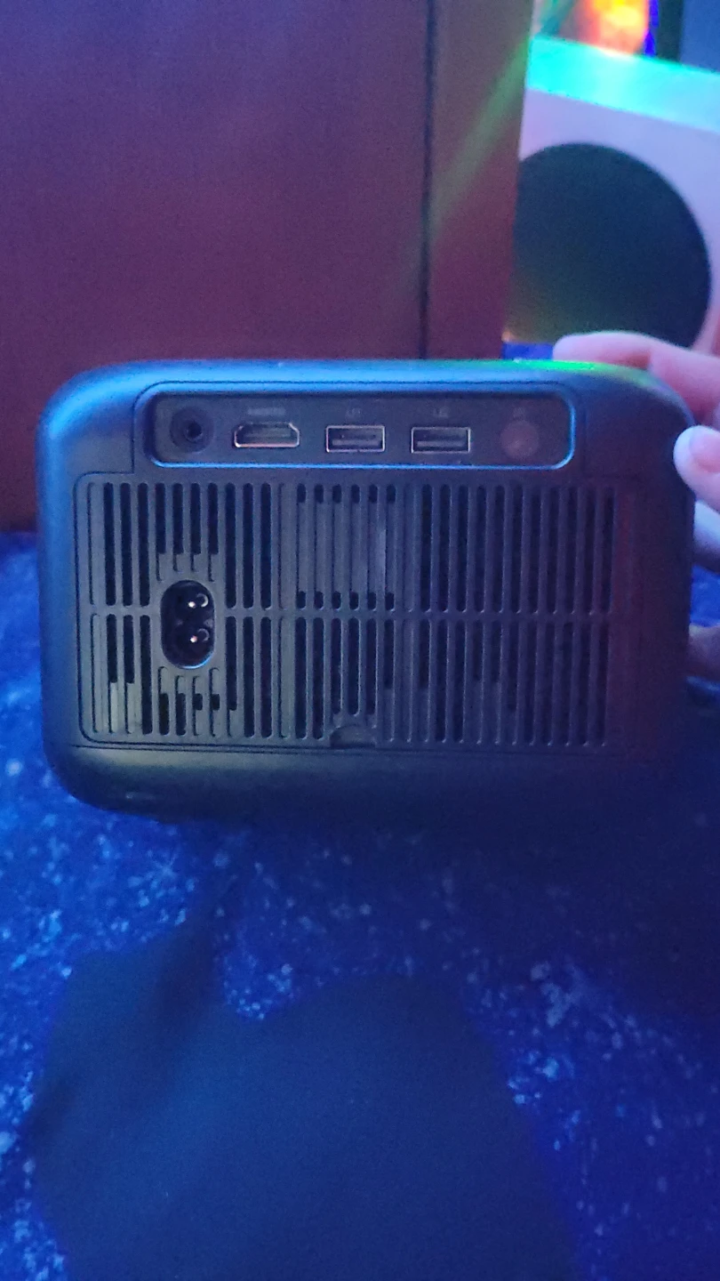 Toptro Portable Projector - photo 2