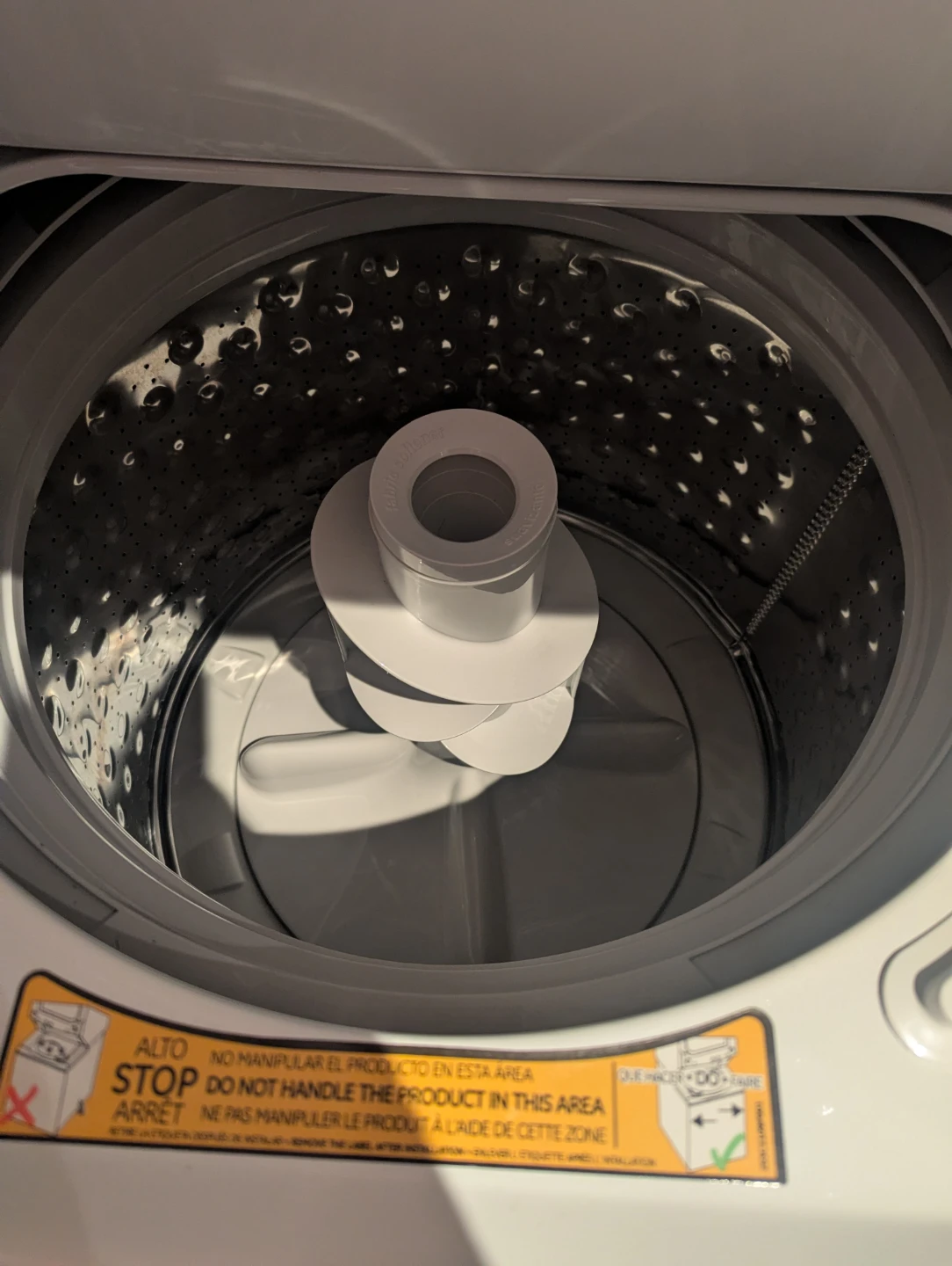 GE Stacked Washer and Dryer GUD27EEMN0WW - photo 3