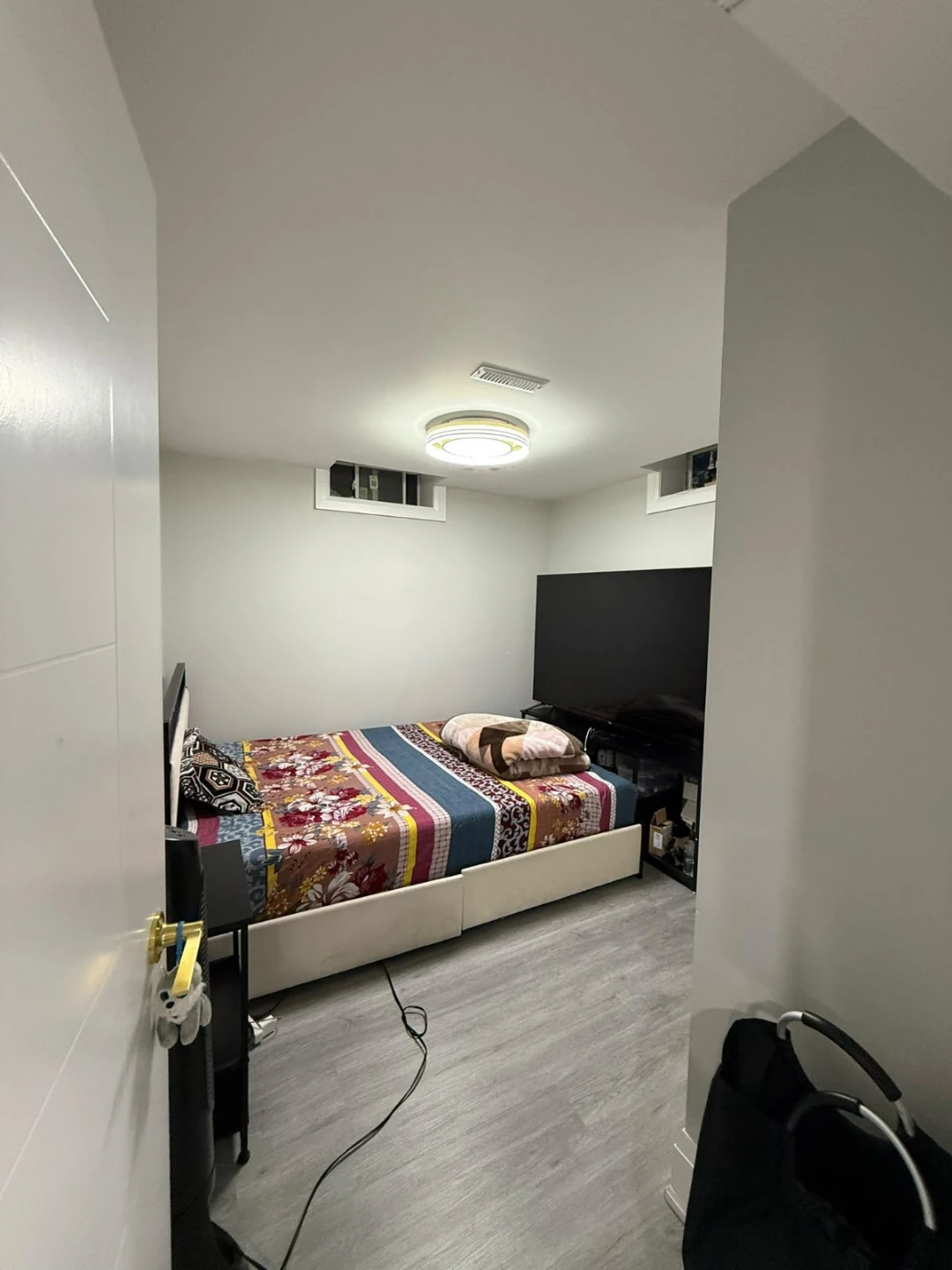 2-Bedroom Renovated Basement - photo 4