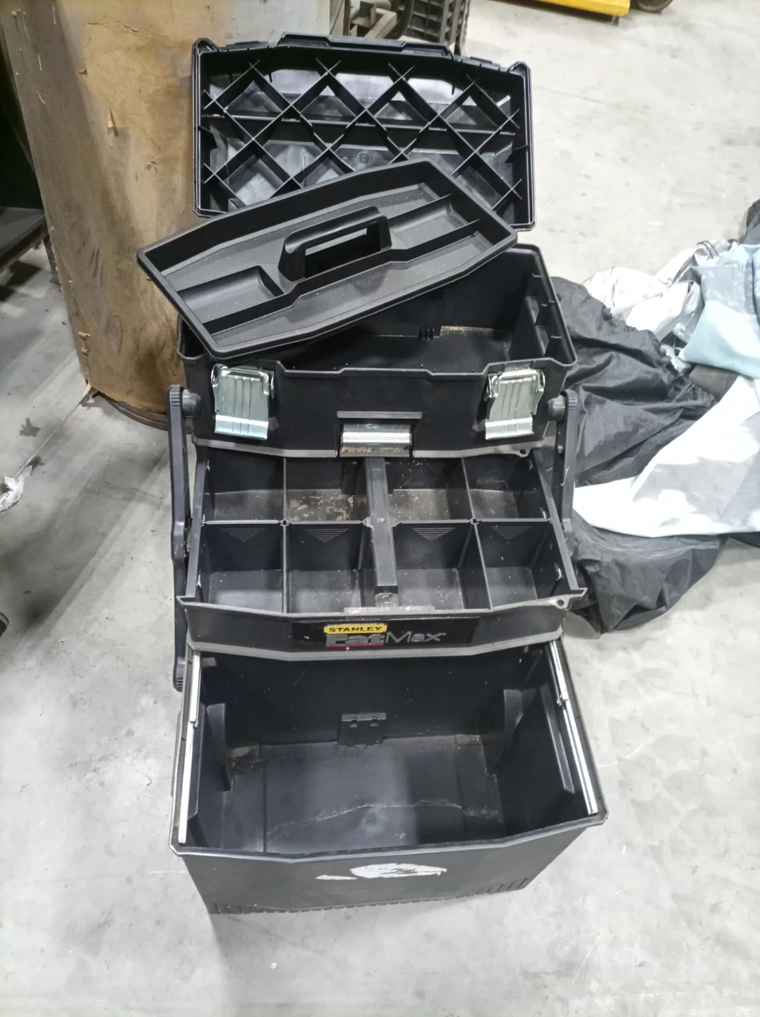 Tool Box on wheels. - photo 3