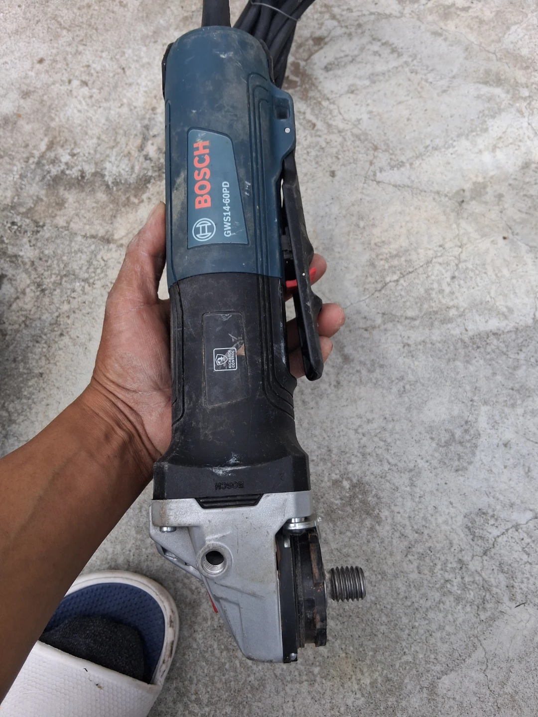 Bosch GWS14-60PD Angle Grinder - photo 3