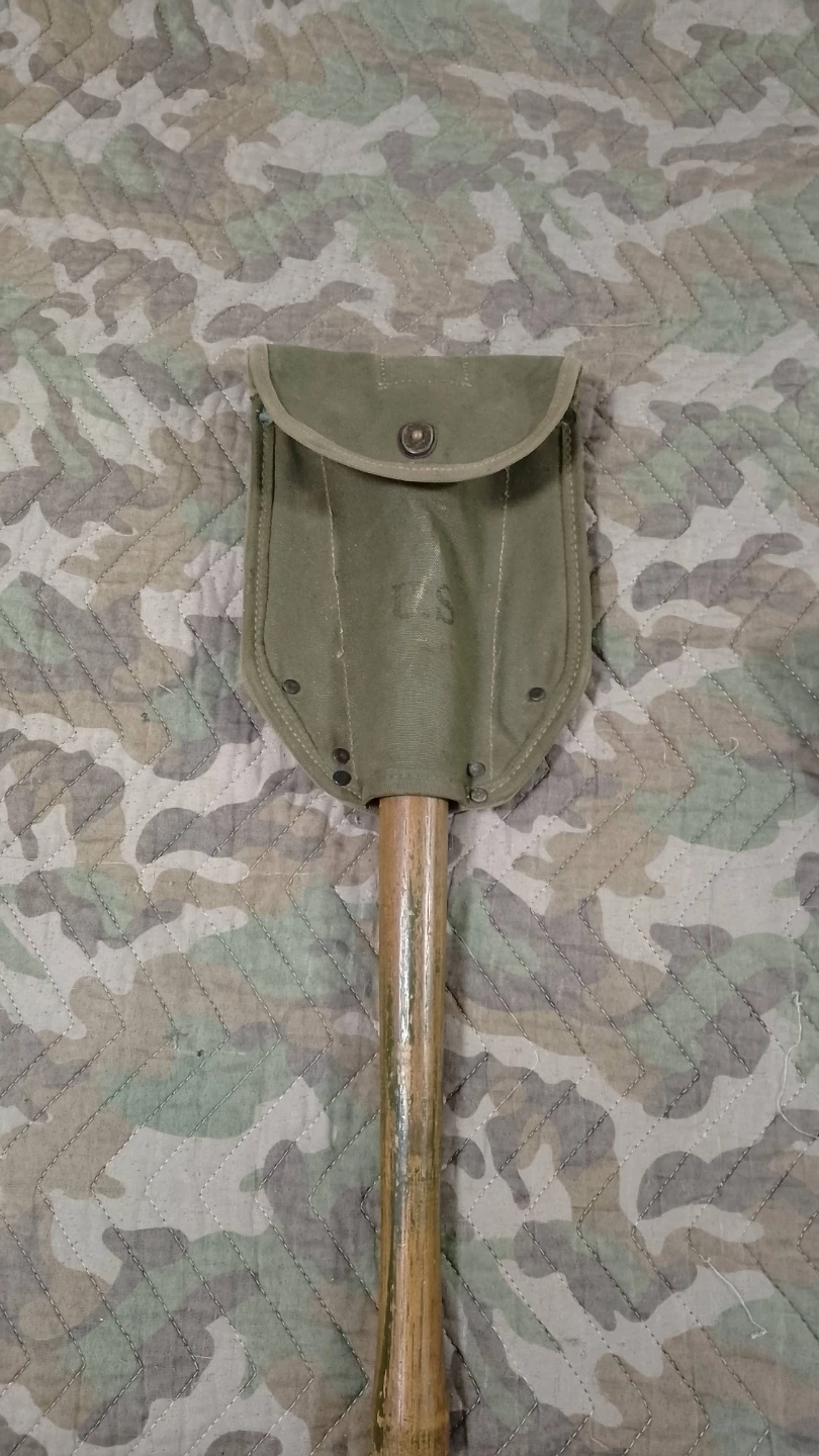 Vintage US Military Entrenching Tool - photo 3