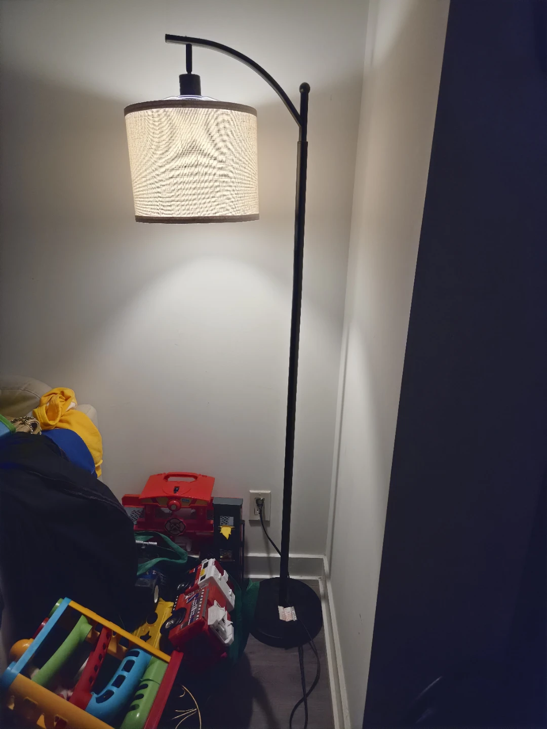 Black Arch Floor Lamp