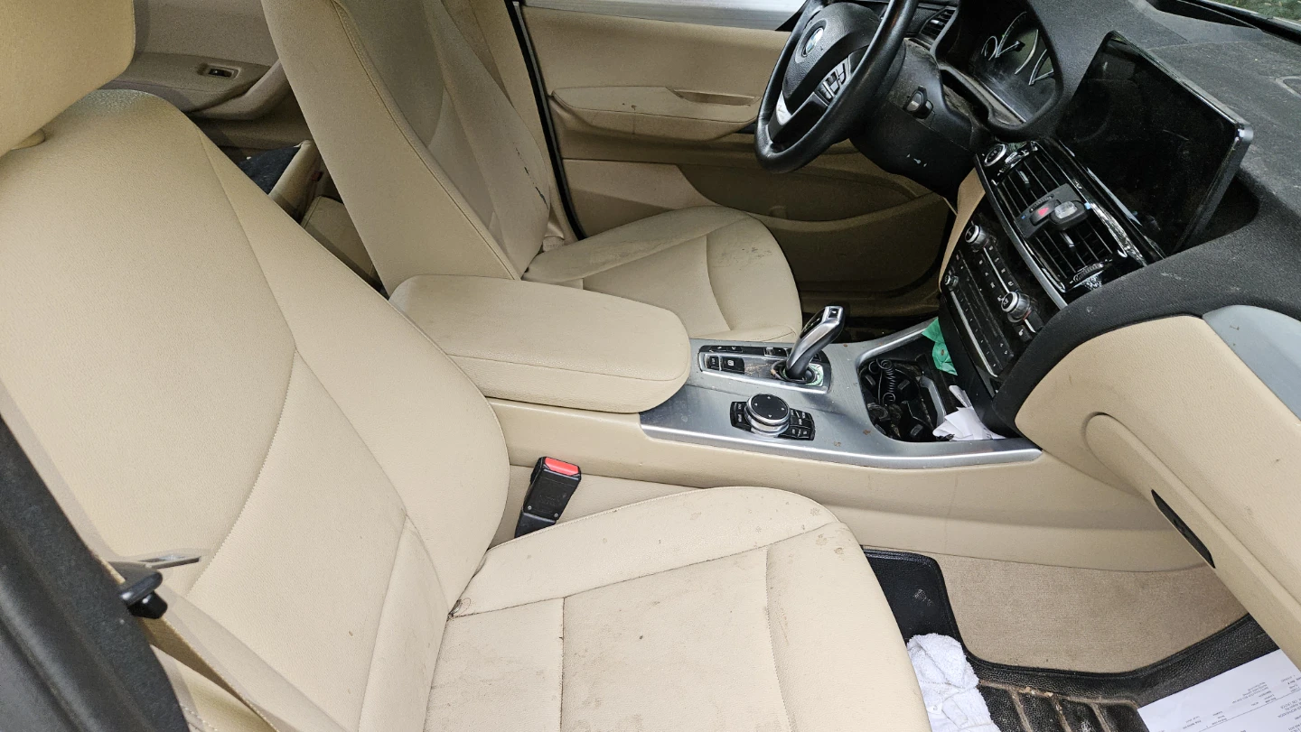Silver BMW X3 SUV - photo 5