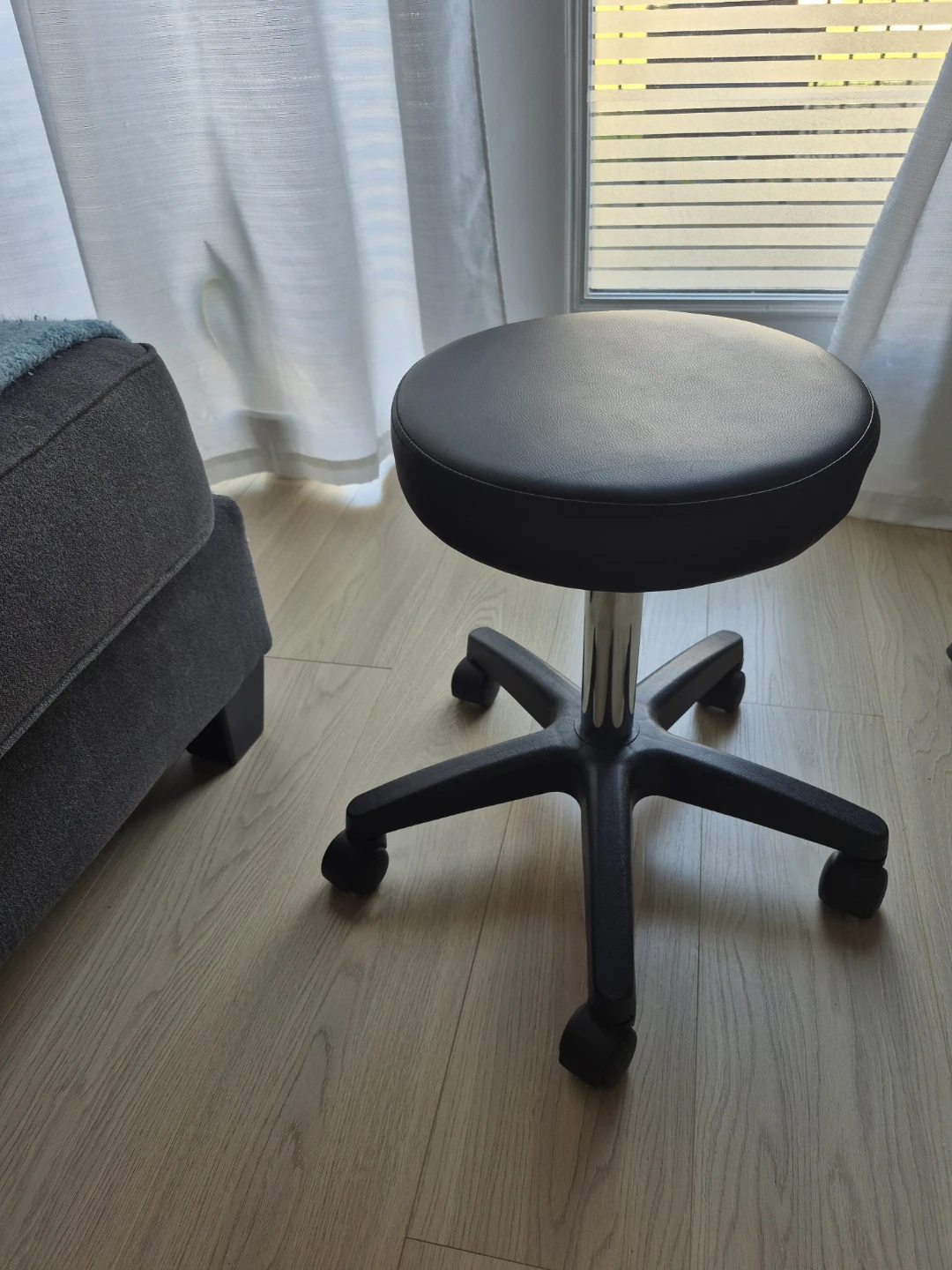 Black Rolling Swivel Stool massage, medical anesthetician