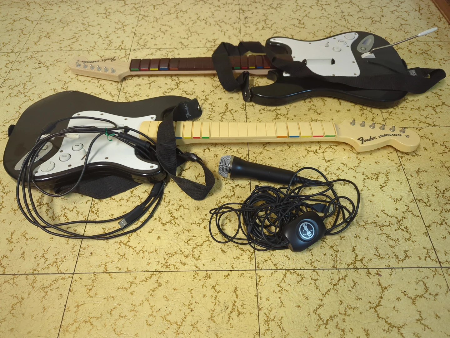 Rock Band Bundle for Xbox 360 - photo 4
