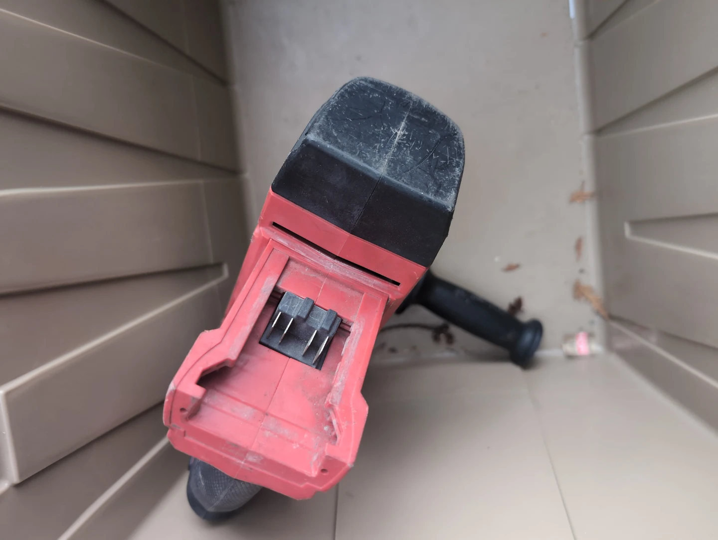 Milwaukee M18 FUEL 1-inch SDS Plus Rotary Hammer - photo 3