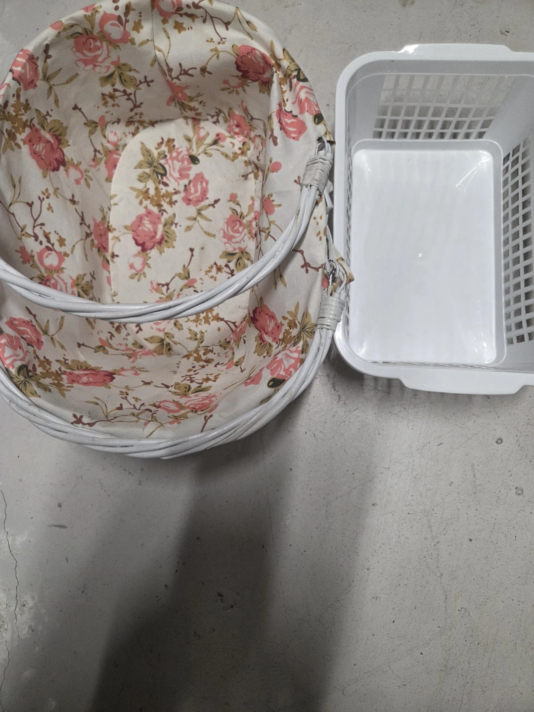 Floral Fabric Wicker Basket and Plastic Basket - photo 2