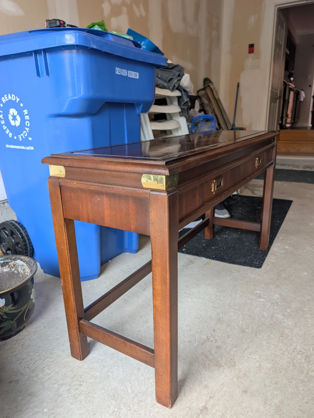 WOODEN ACCENT TABLE WITH DRAWER - photo 5