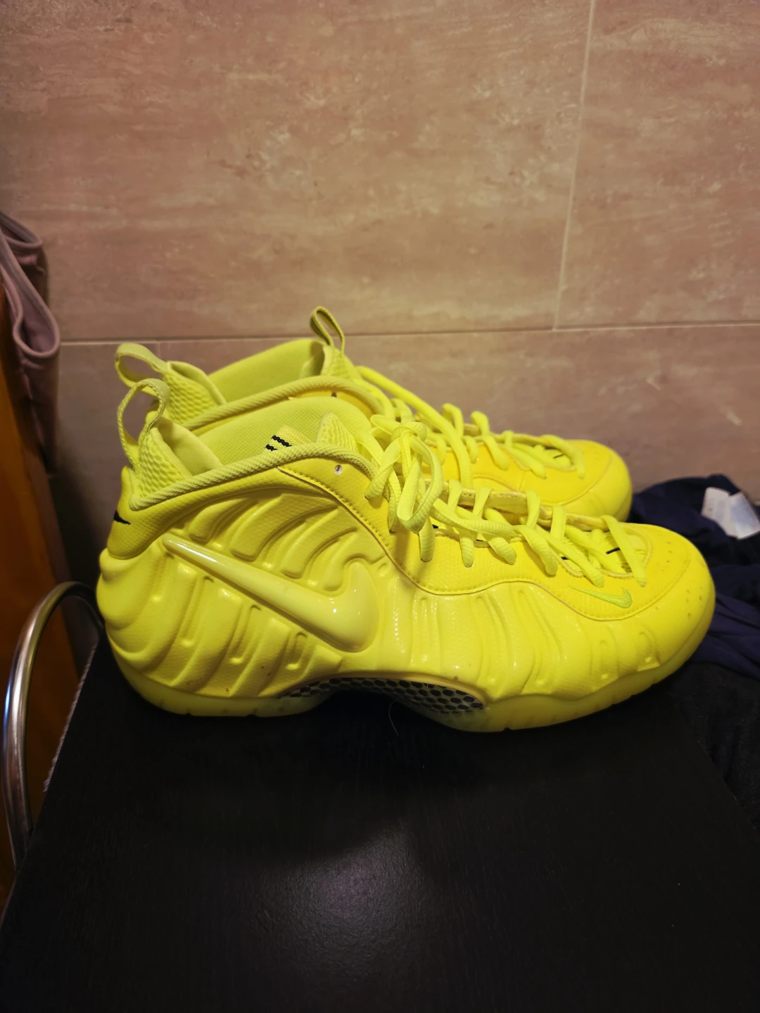 Nike Air Foamposite One Volt Yellow Sneakers - photo 2