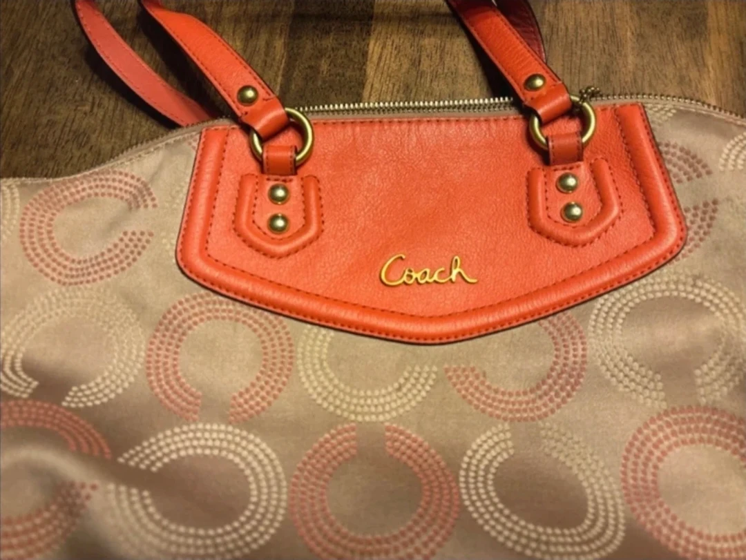 🥕Coach Handbag Coral and Beige - photo 2
