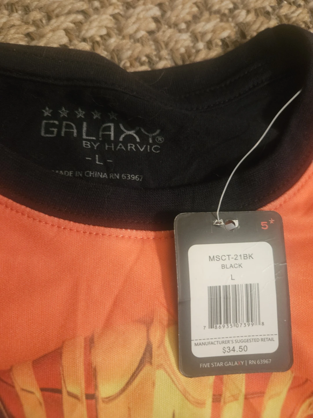 Galaxy by Harvic Graphic T-Shirt - photo 2