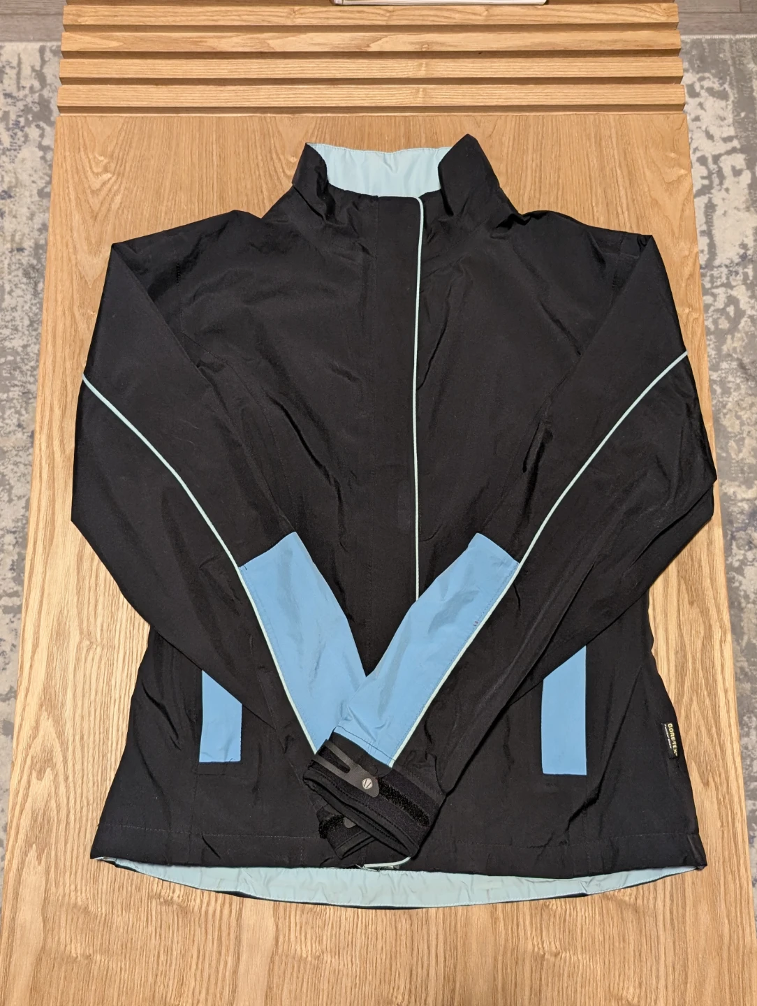 Like NEW: Sunice Women's Gore-Tex Hurricane Jacket