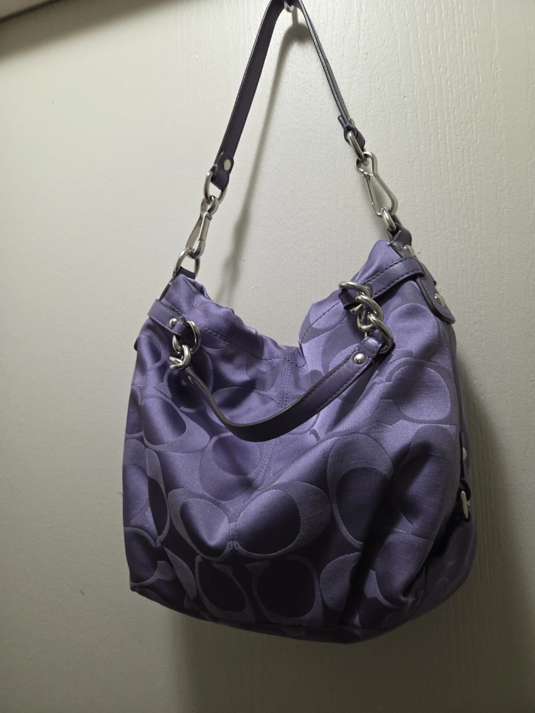 Coach Signature Purple Hobo Bag - photo 2