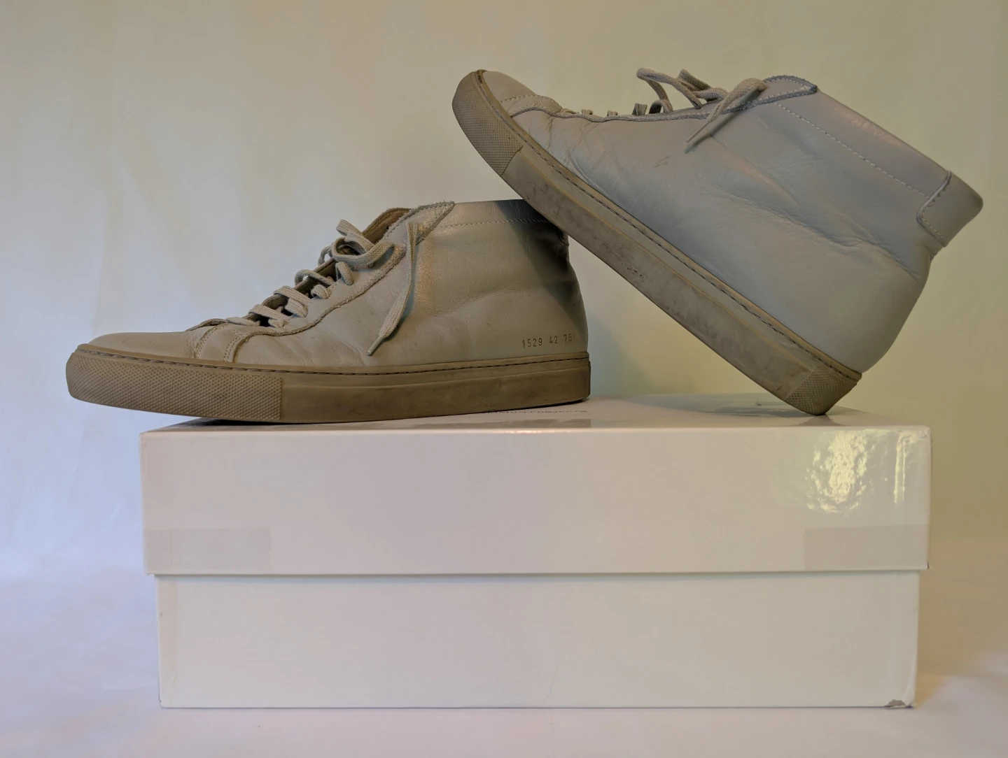 Common Projects Achilles Mid Grey Sneakers