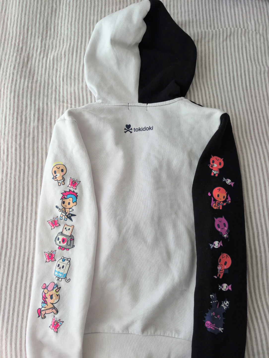 Tokidoki Split Design Full Zip Hoodie - photo 2