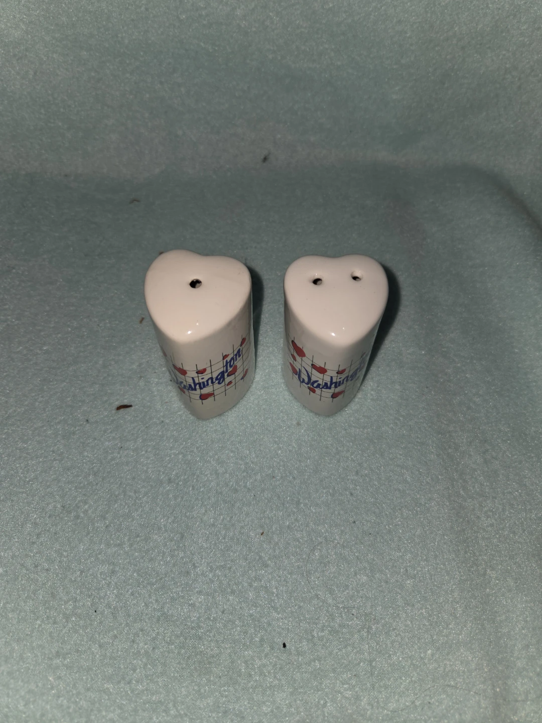 Washington Heart Salt and Pepper Shakers - photo 2