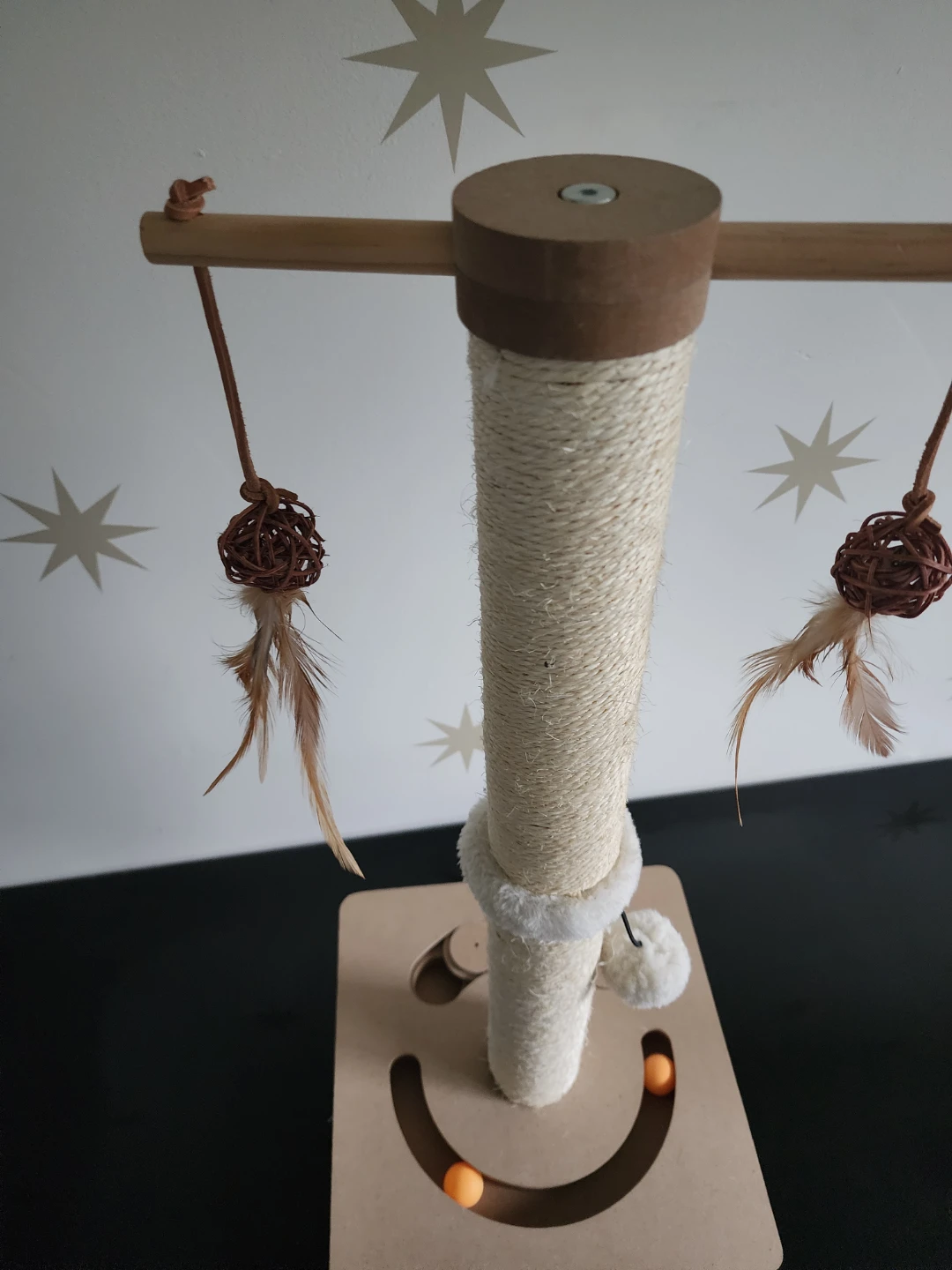 Cat scratching post with built-in toys - photo 2