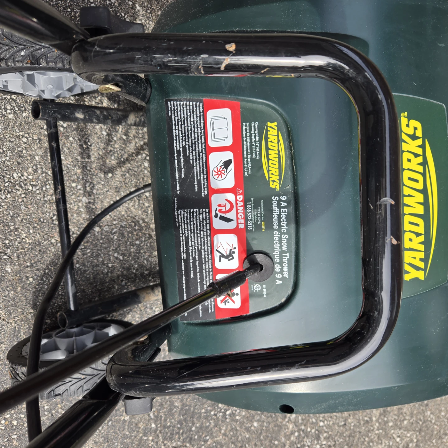 Yardworks 9A Electric Snow Thrower - photo 3