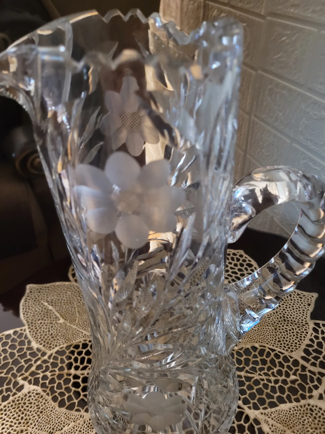 Vintage crystal glass pitcher and flower holder $50 - photo 4