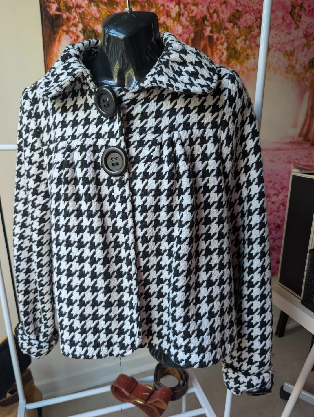 Black & white houndstooth jacket