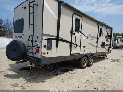 Flagstaff Super Lite Travel Trailer - photo 2
