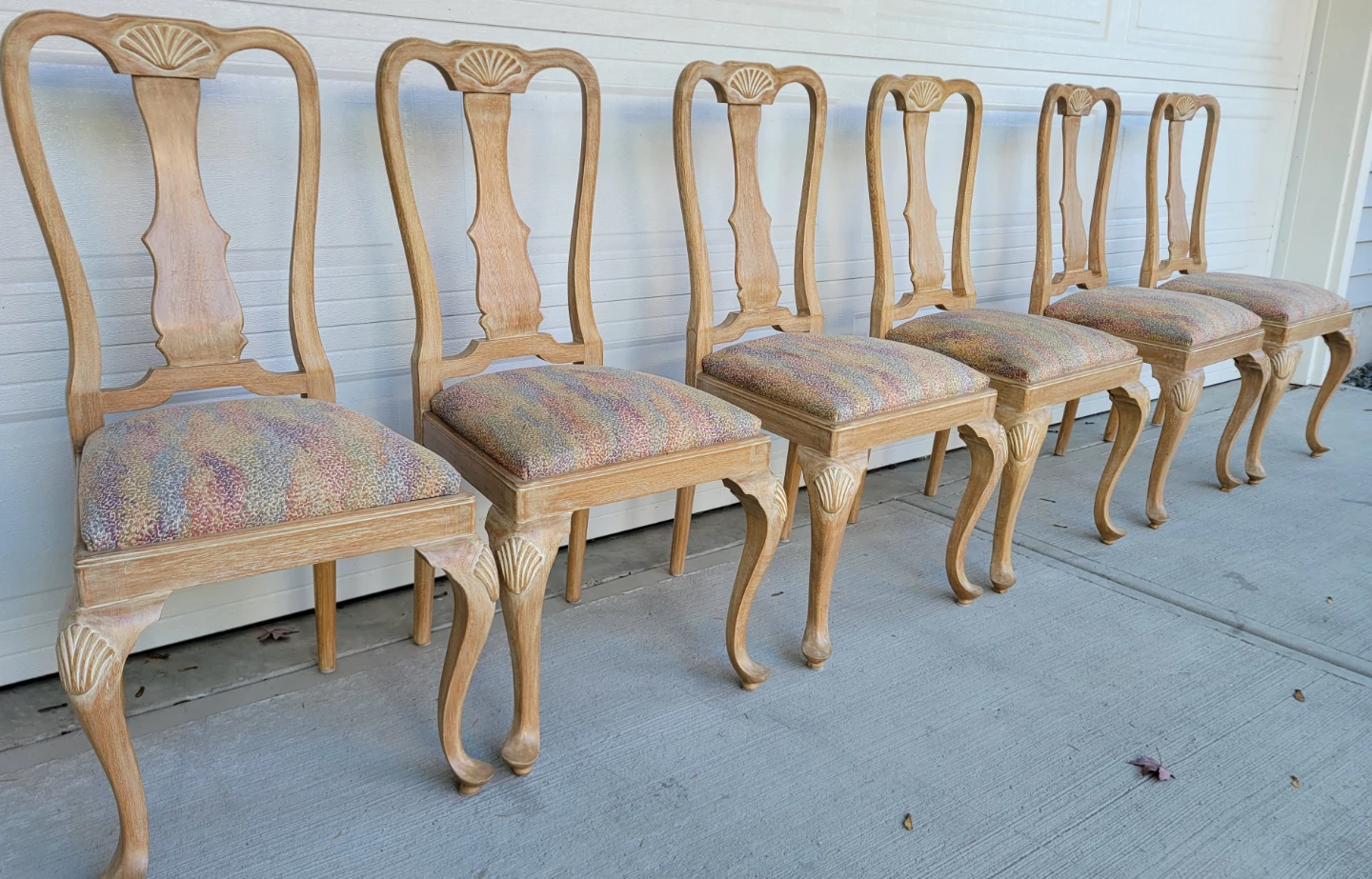 Set of 6 Vintage Queen Anne Dining Chairs – Pickled Oak Finish - photo 2