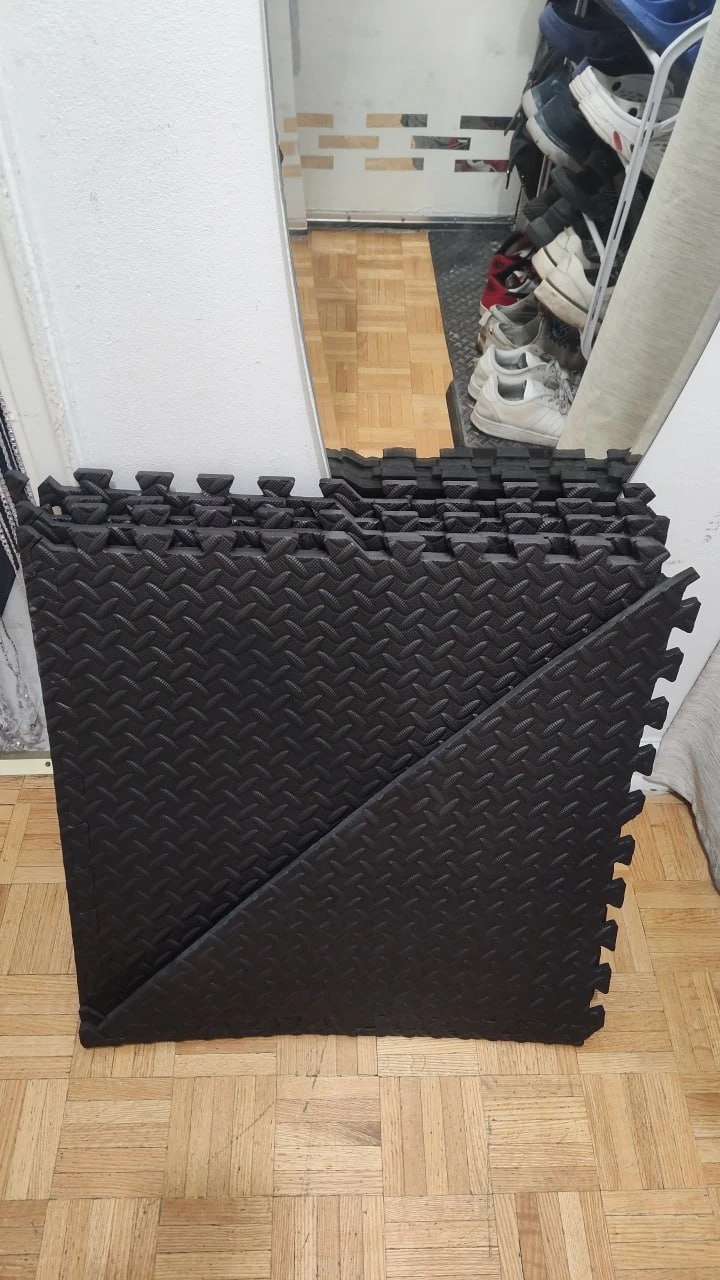 Interlocking Foam Gym Mats, 5 Square Tiles & 1 Diagonal - photo 3