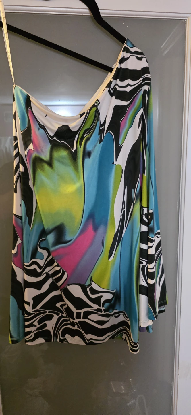 Joseph Ribkoff One-Shoulder Abstract Print Top - photo 2