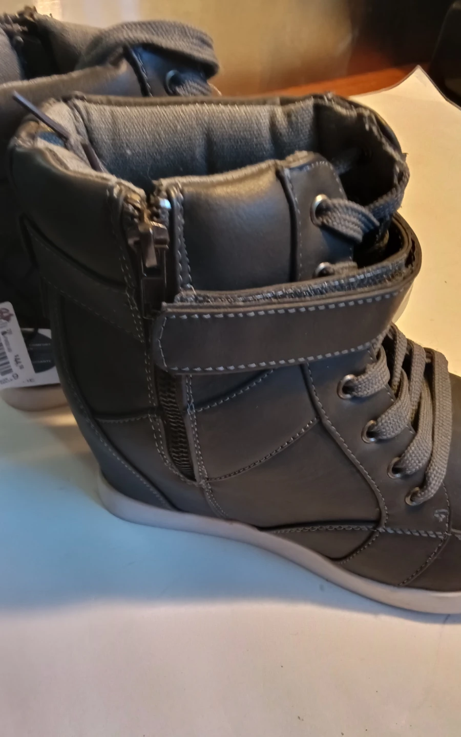 Talon Cache Wedge Sneakers Grey Size 9 - photo 3