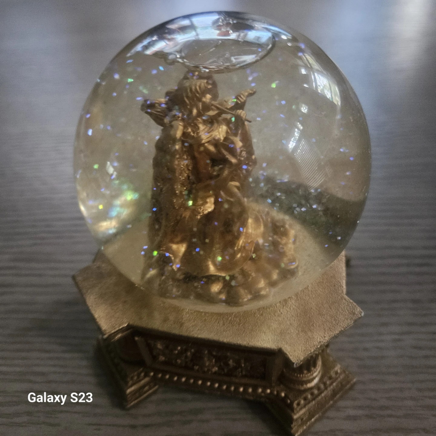 Hark the Herald Angels Sing Musical Snow Globe - photo 4