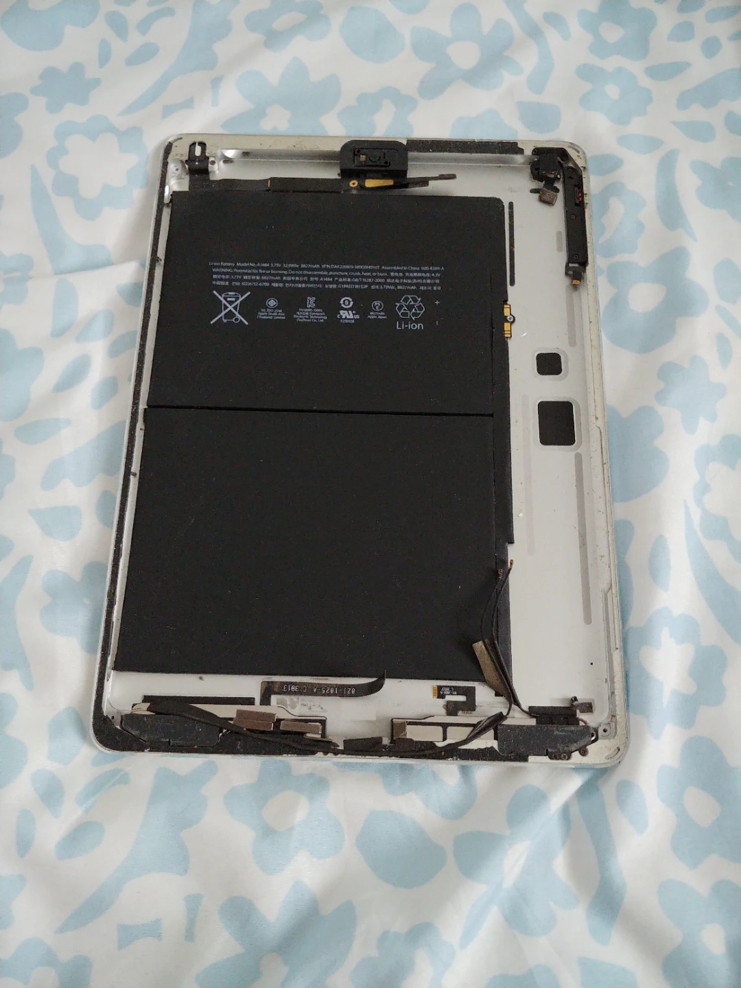 iPad Air first generation housing non-cellular model