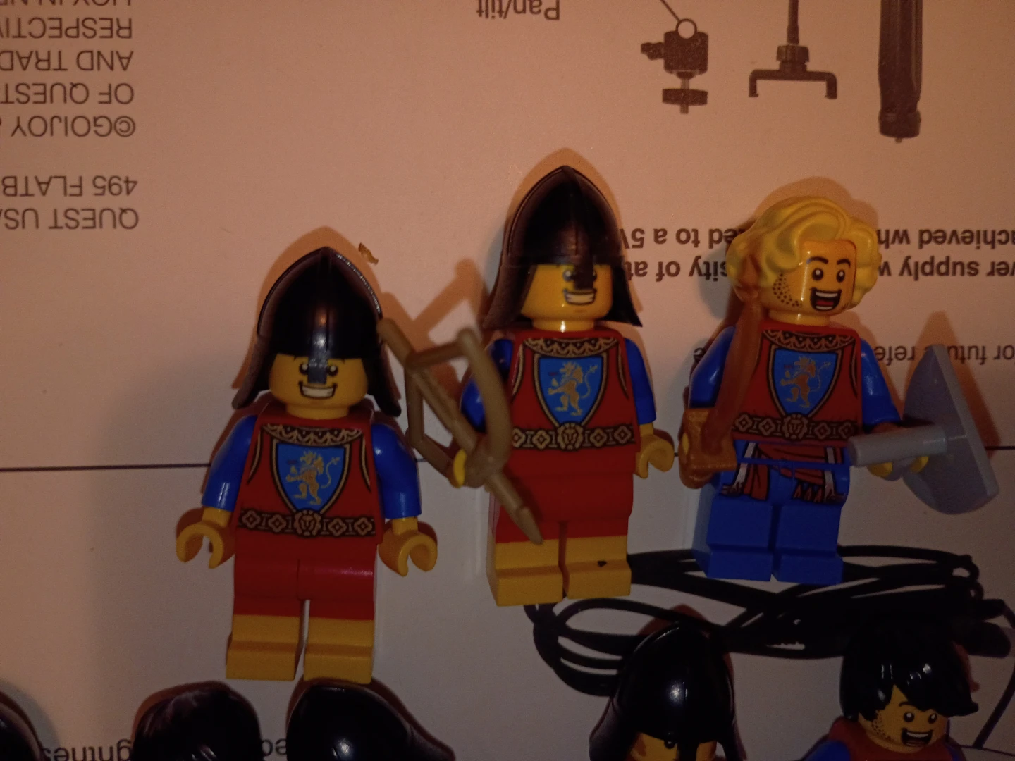 LEGO Lion Knights Castle Minifigures Set - photo 2