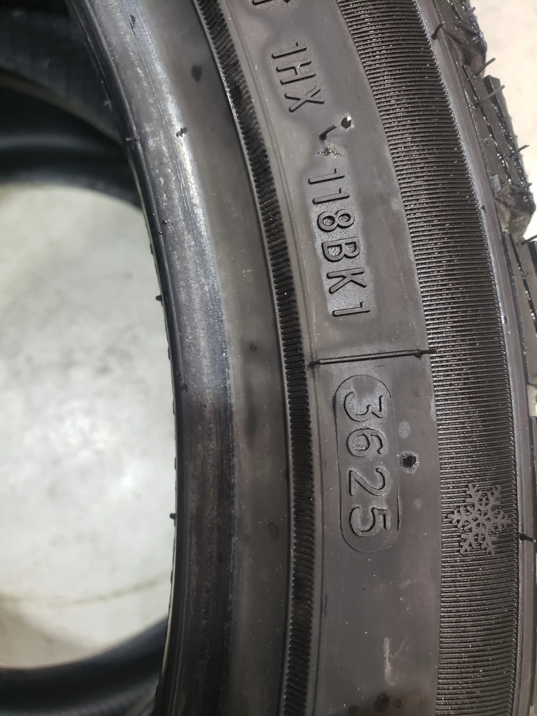 235/40R19 Winter Tires - photo 4