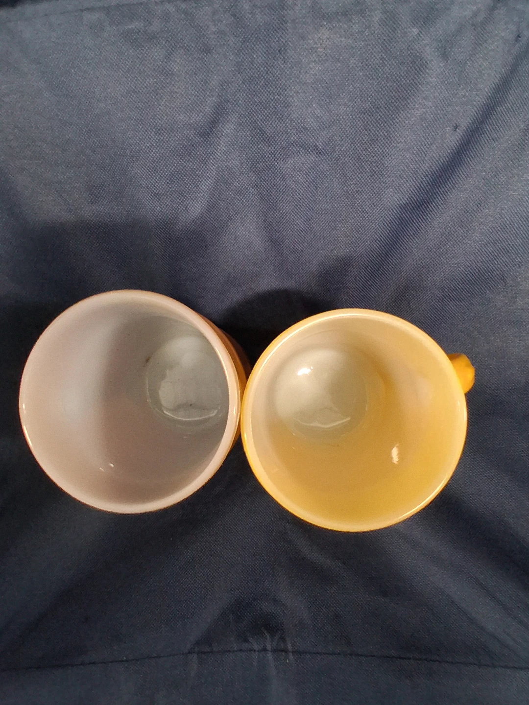 2 Vintage Fire-King Anchor Hocking Mugs - photo 2