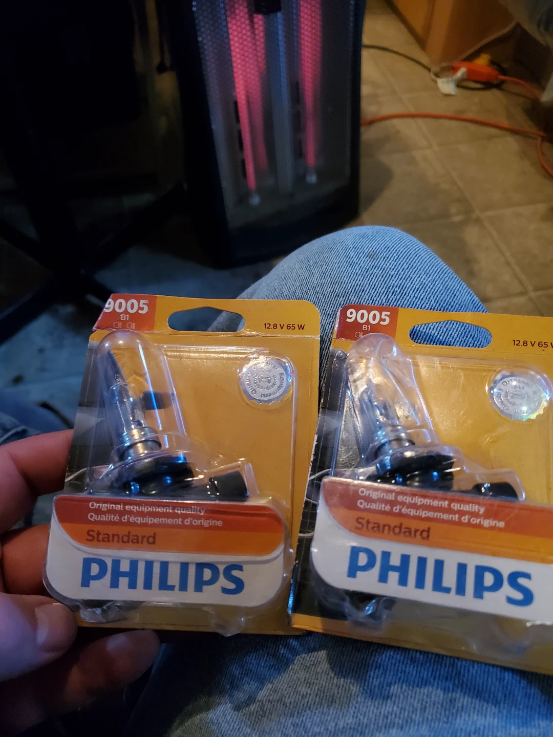 2 Philips 9005 Standard Headlight Bulbs