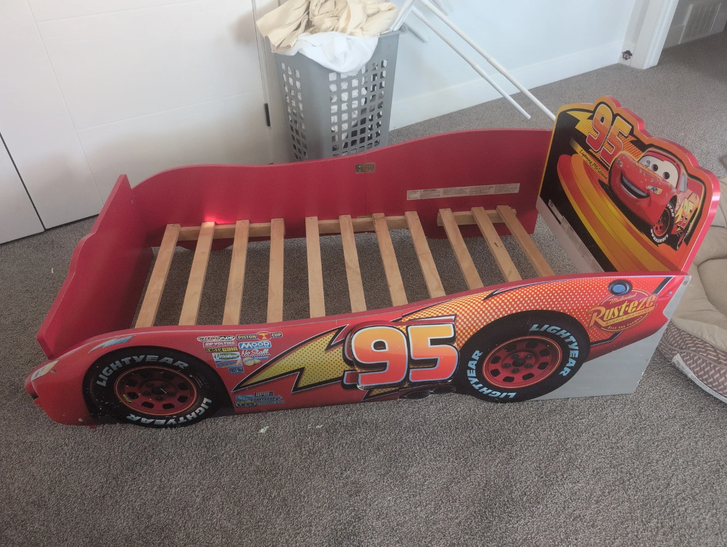 Lightning McQueen Toddler Bed