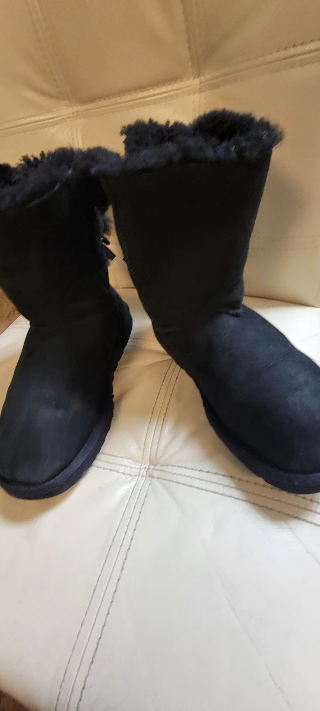 UGG Australia Black Bow Boots sz 7